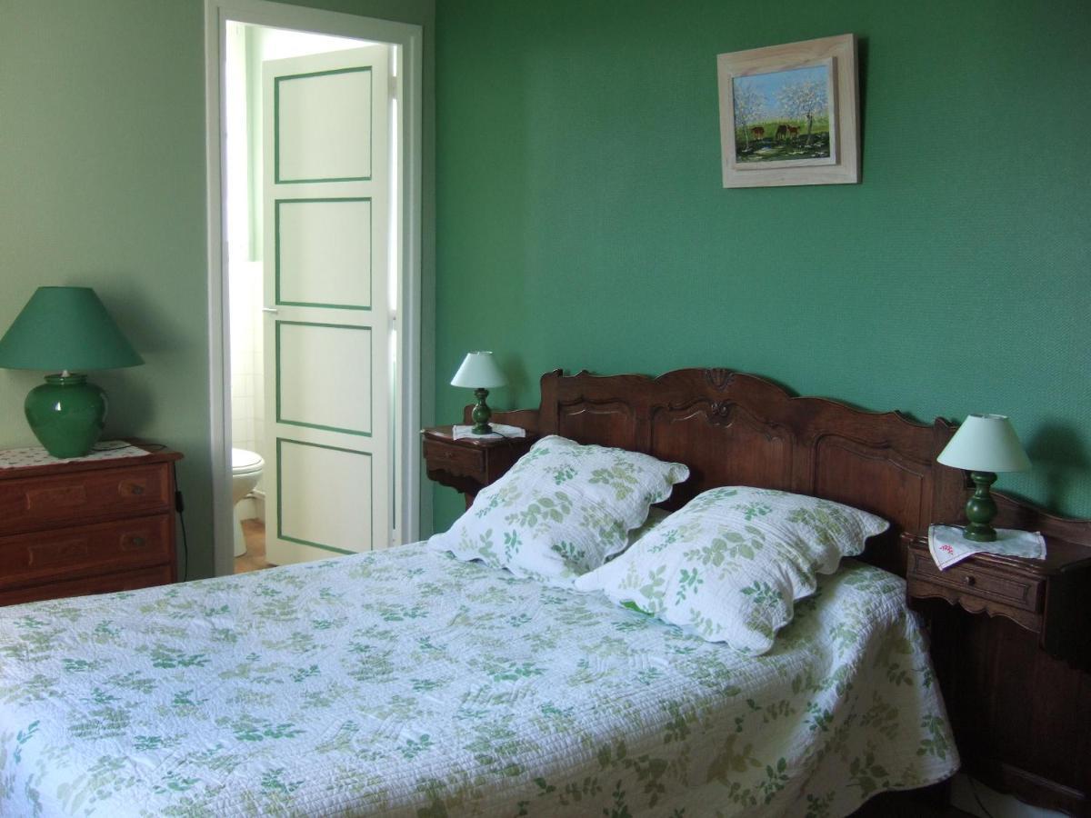 Petiville  Ferme De La Riviere Bed & Breakfast エクステリア 写真